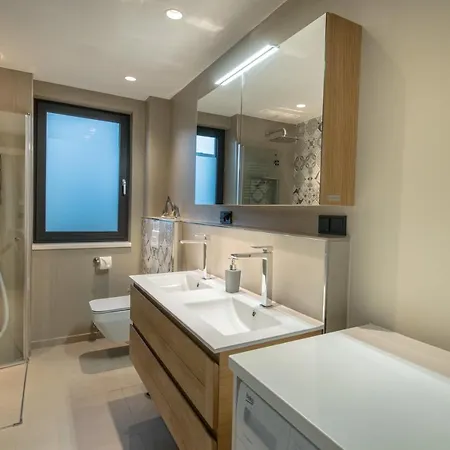 Ocean House Garten Eden Mit Whirlpool Apartamento *